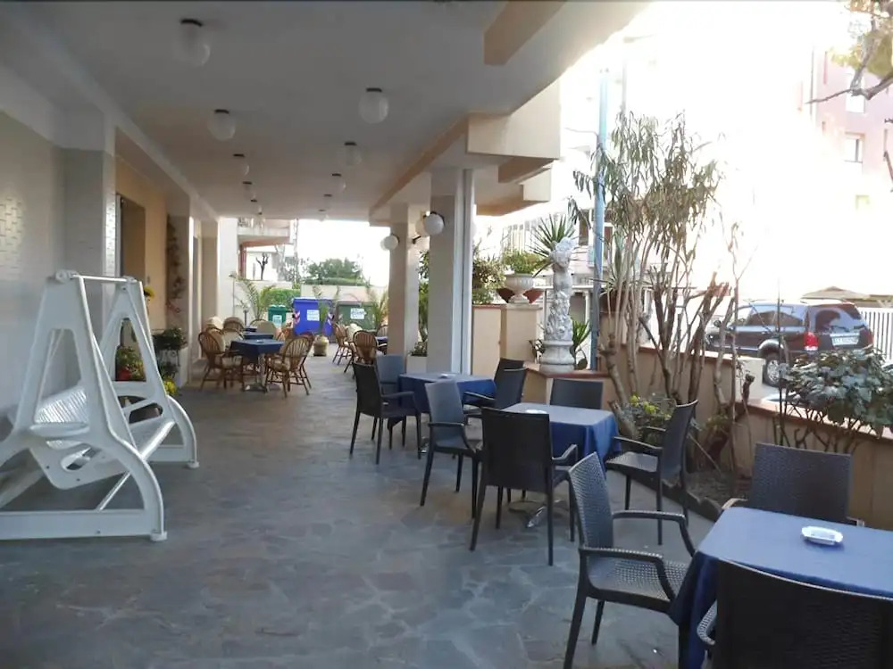 Hotel Clara