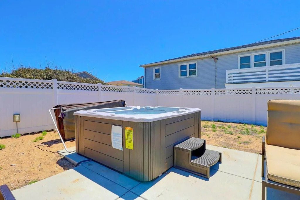 5018 - Mike`s Beach House
