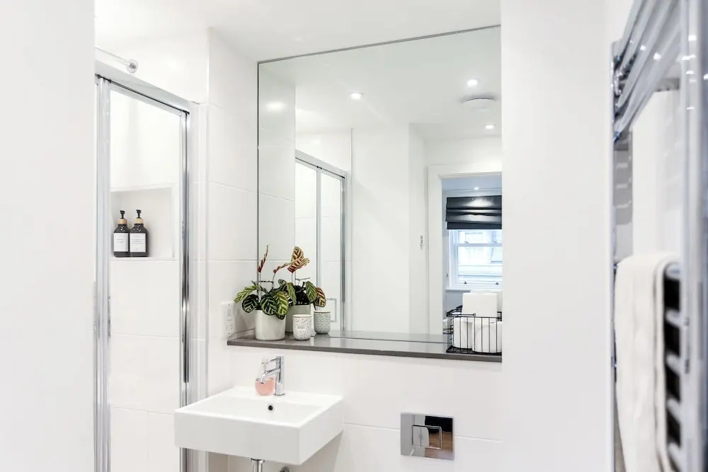 Chapel - Central Studio Apartment