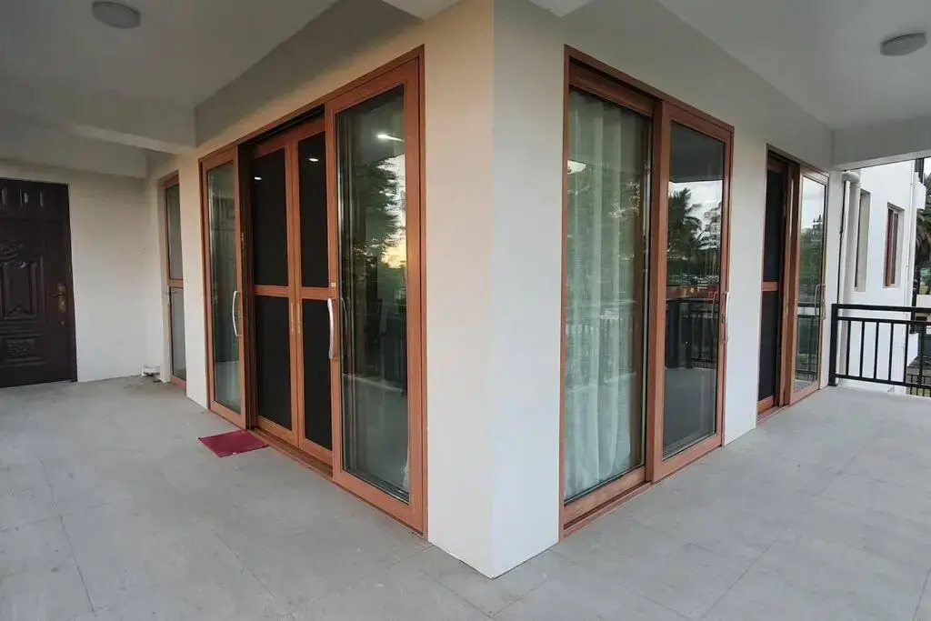 Exquisite 3-Bedroom Unit With Free Parking.