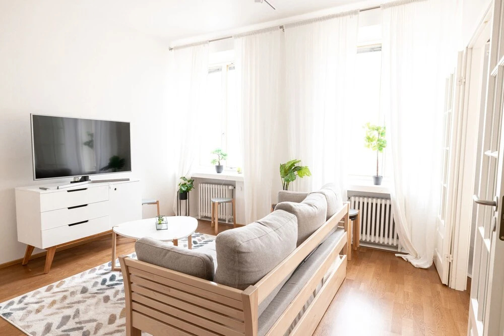 2ndhomes Cozy & Modern Top Floor Home