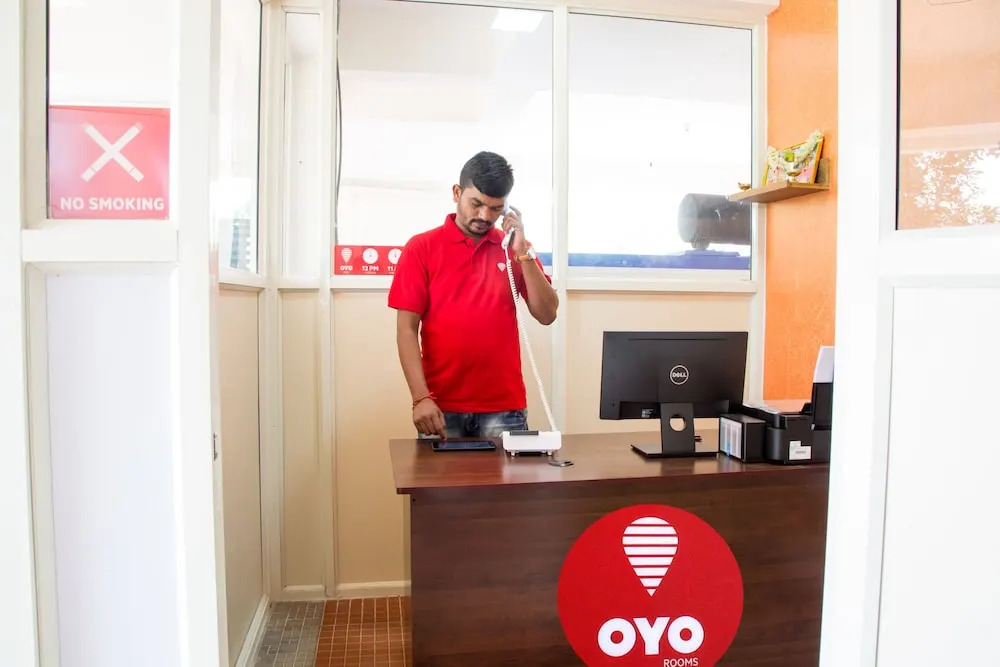 OYO 9252 SLN Homes