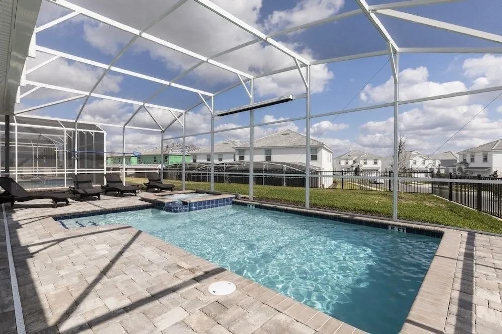 Champions Gate-9048sltstdjil 8 Bedroom Home