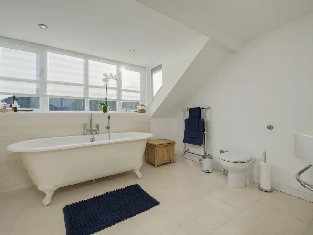 Regatta House