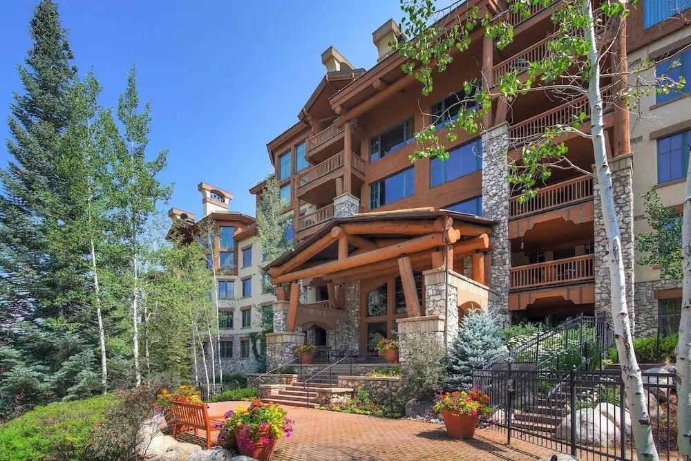 Beautiful Mountain View 2br Condo - Ski-in/out 2 Bedroom Condo