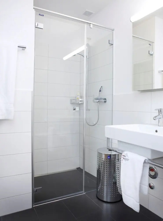 RELOC Serviced Apartments Wallisellen 16