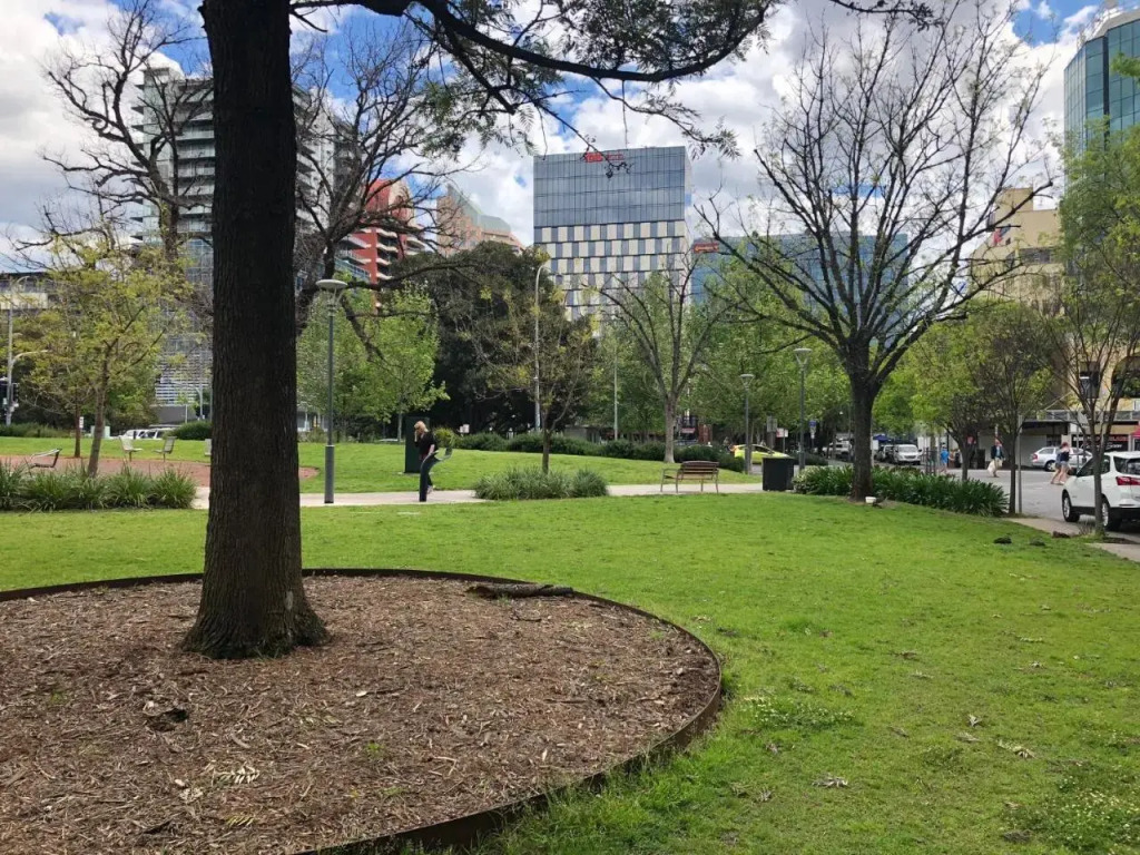 ★Lux 2BR on Hindmarsh SQ★