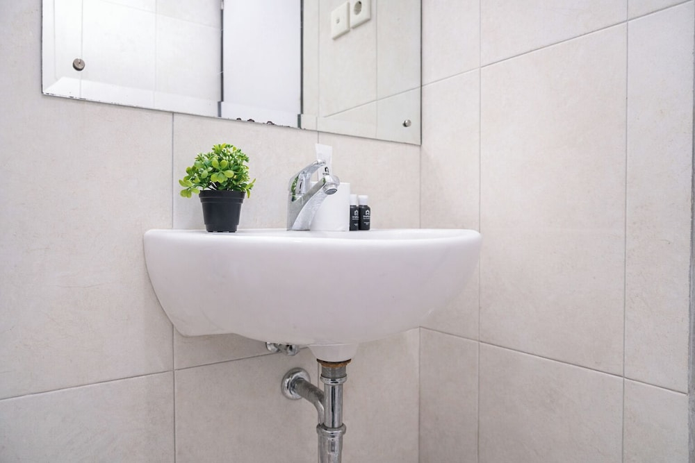 Tranquil 2Br For 6 Pax At Nifarro Park Apartment