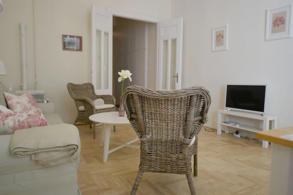 Budget Apartment by Hi5 - Veres Pálné