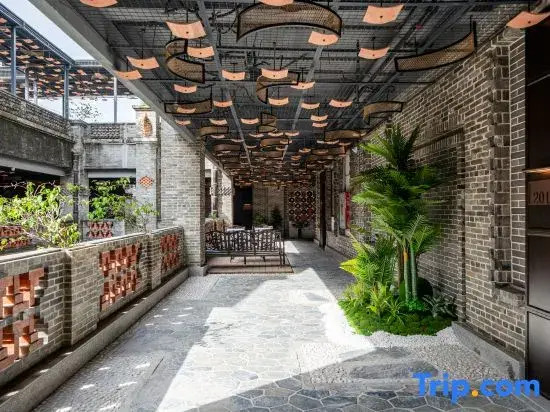 Q.Pavilion Hotel