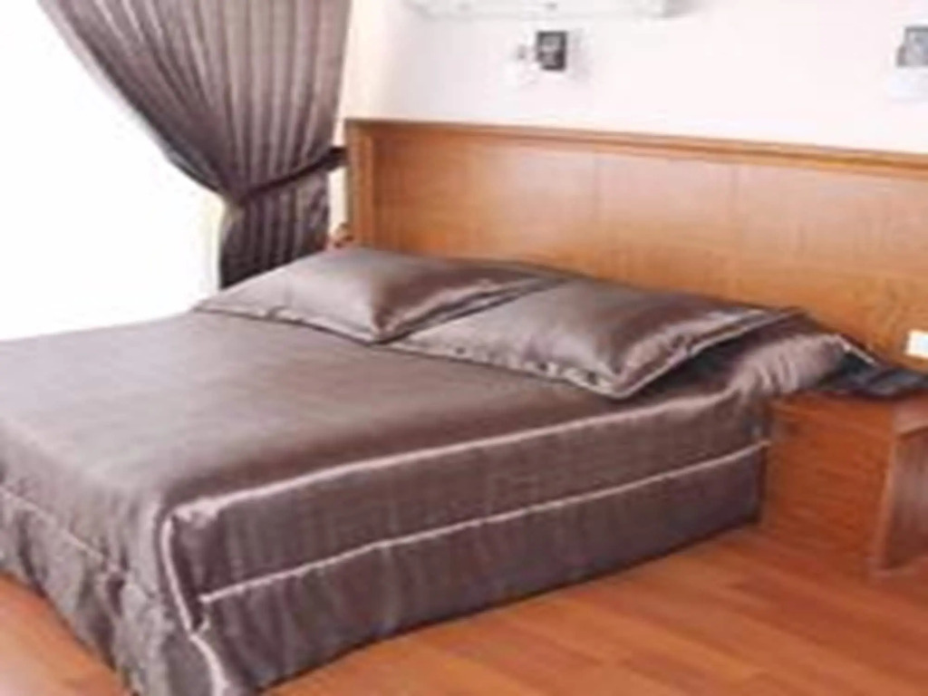 Ucem Hotel