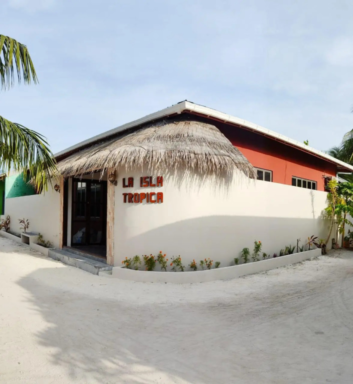La Isla Tropica
