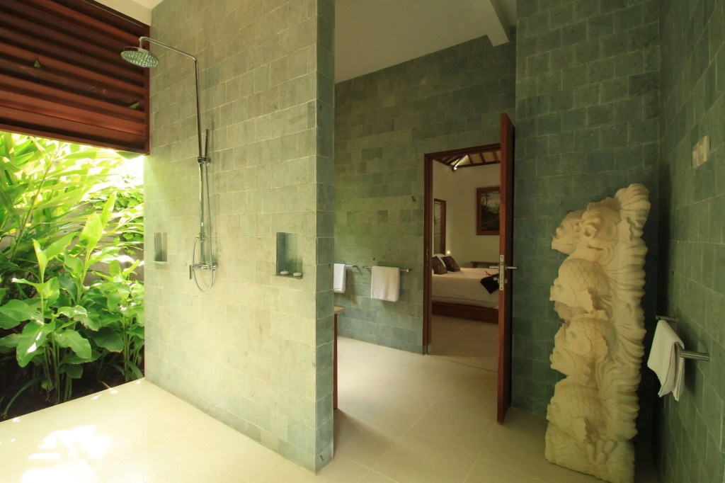 Villa Sutra