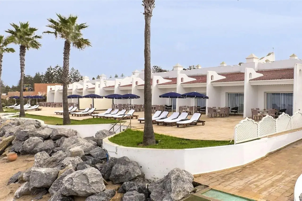 L Amphitrite Palace Beach Resort & Spa