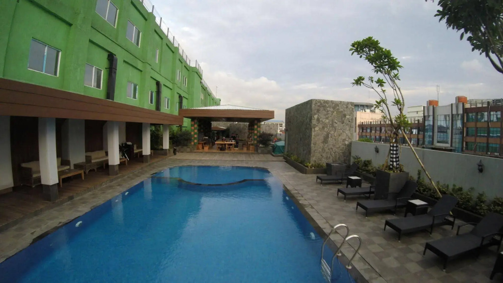 Whiz Prime Hotel Kelapa Gading