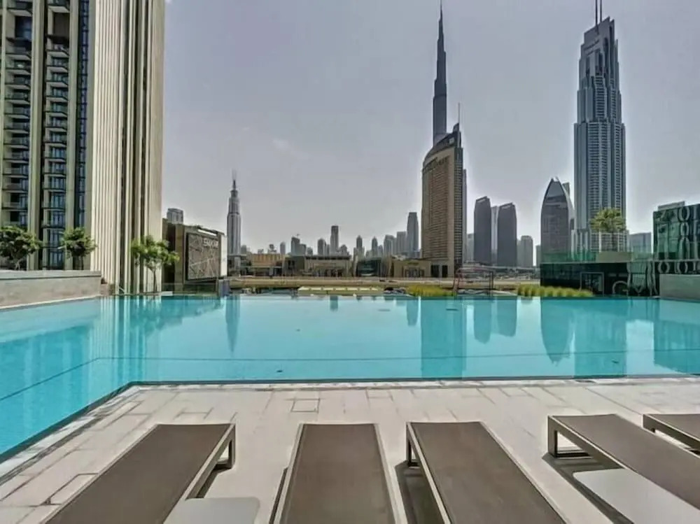 SuperHost - Downtown Delight 2BR Apt Opposite Burj Khalifa