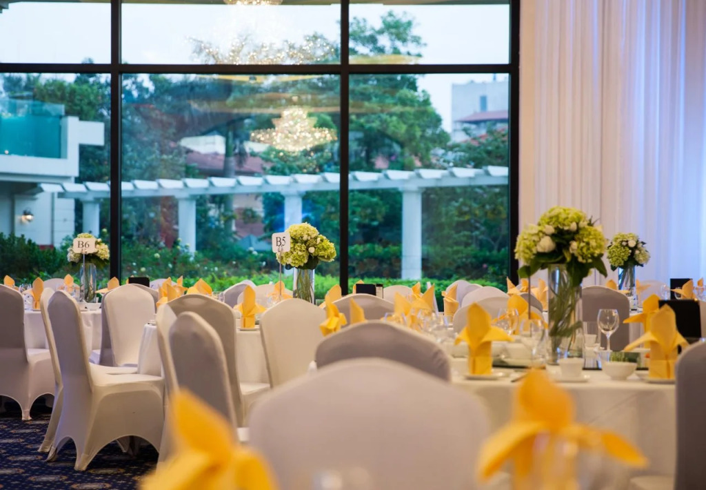 Elegant Suites Westlake