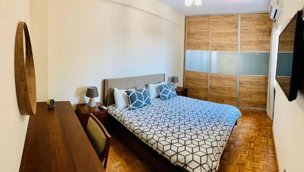 luxury 2 bed room apartment fully furnished
