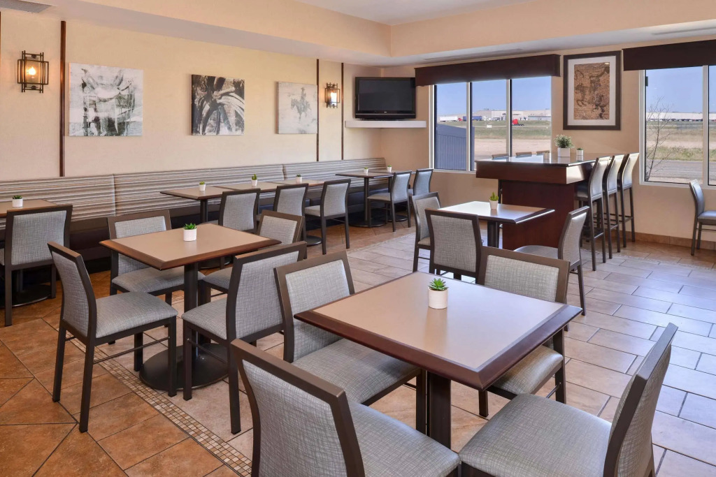 Best Western Plus Frontier Inn