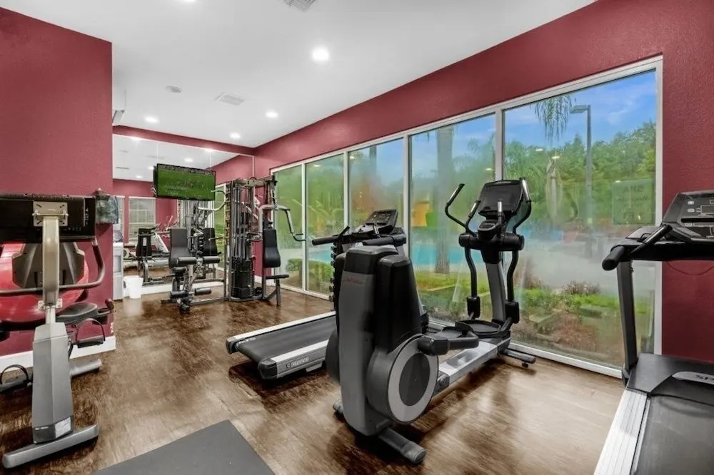 Amazing 4 Bedrooms Townhome 2402