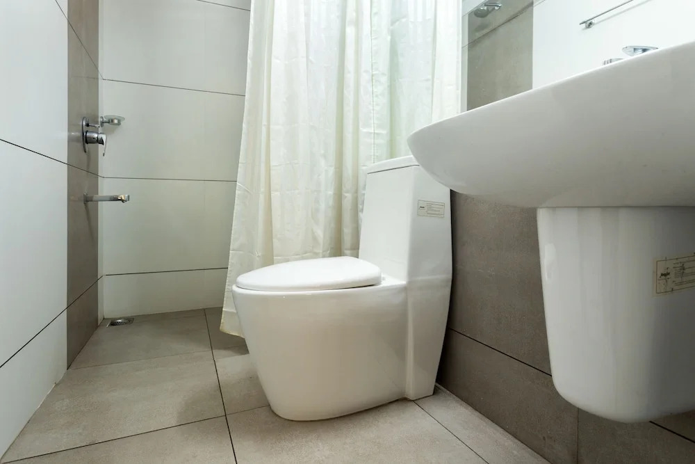 D Homz Suites