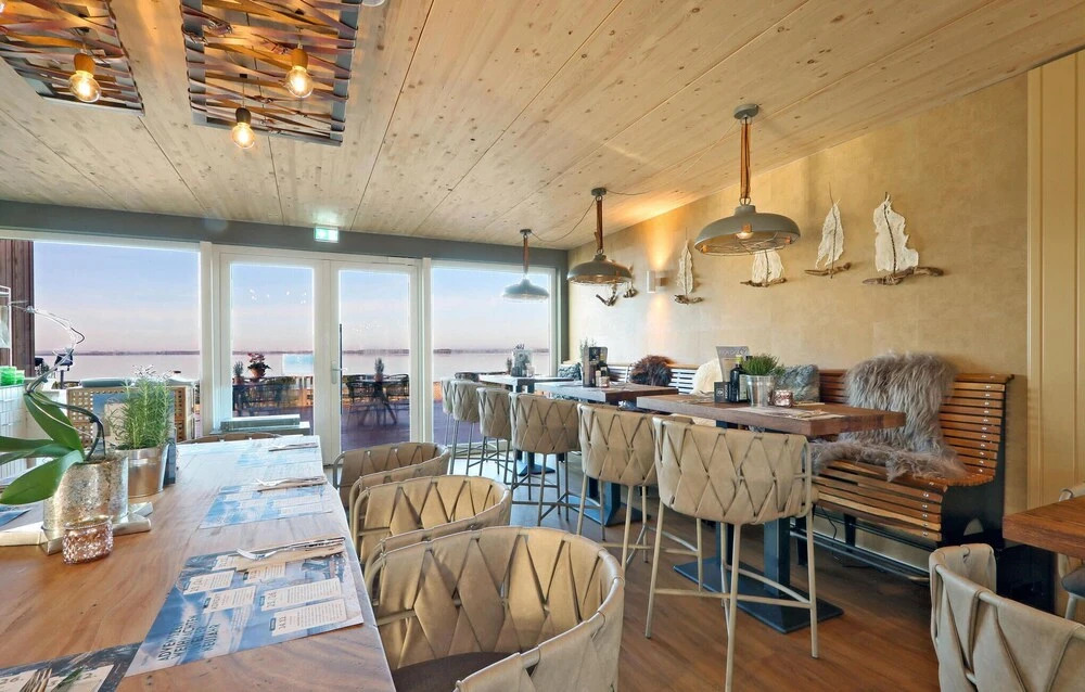 Awesome Home In Lembruchdümmer See