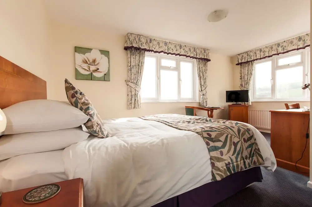 Eypes Mouth Country Hotel