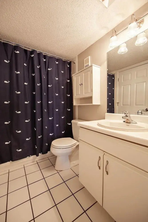 Gulf Shore Condo #107 - 2 Br condo by RedAwning