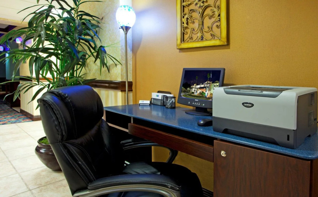 Holiday Inn Express Hotel & Suites Jacksonville-South by IHG