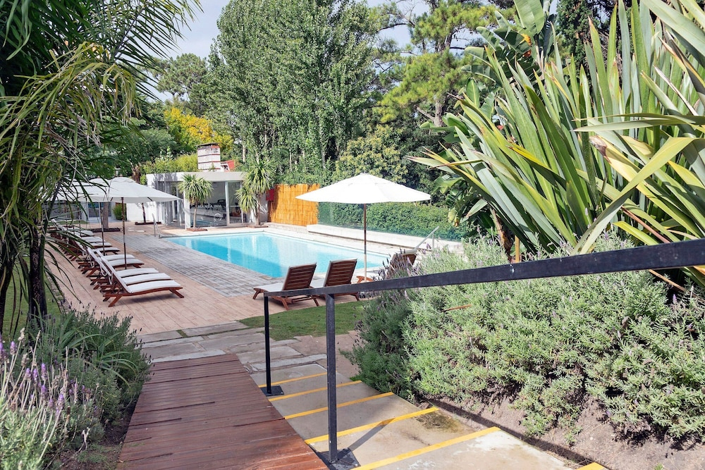 Oceana Suites Mansa Inn