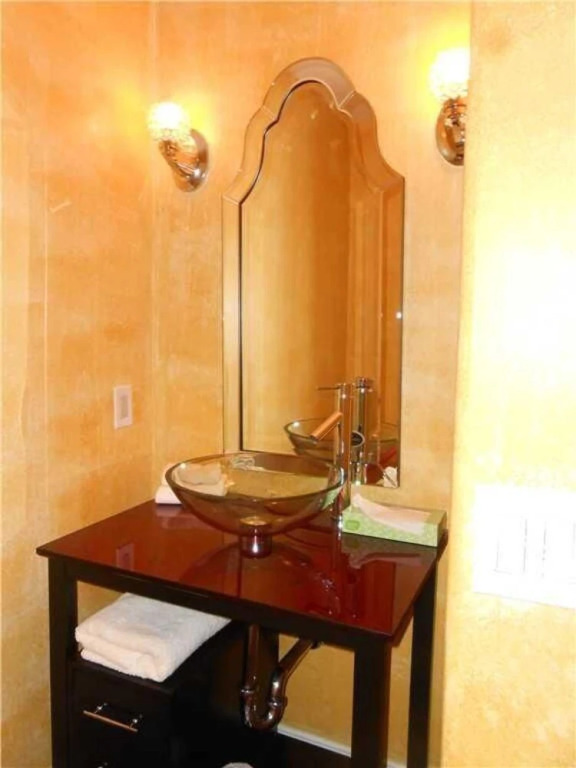 Castillo House Unit 0118 3 Bedrooms 3.5 Bathrooms Home