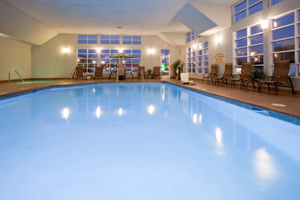 GrandStay Hotel & Suites - Glenwood