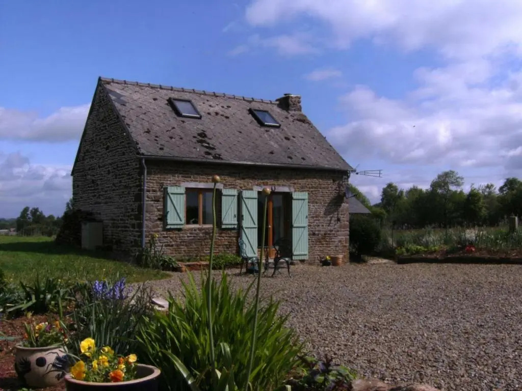 Maison individuelle avec spa et jardin, près de Domfront - FR-1-497-101