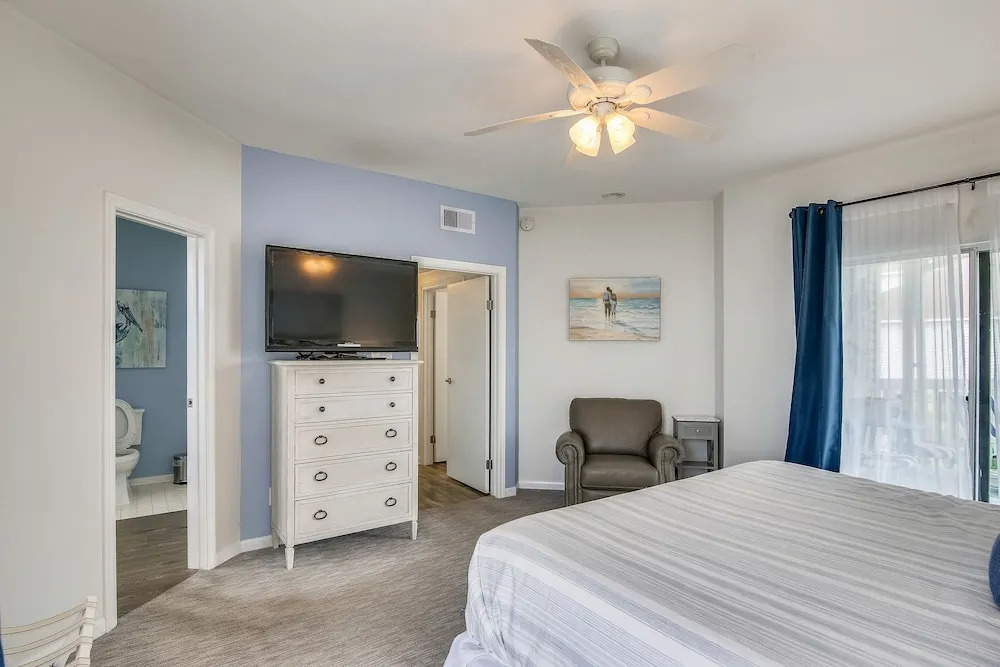 Pelican Paradise West 3 Bedroom Home
