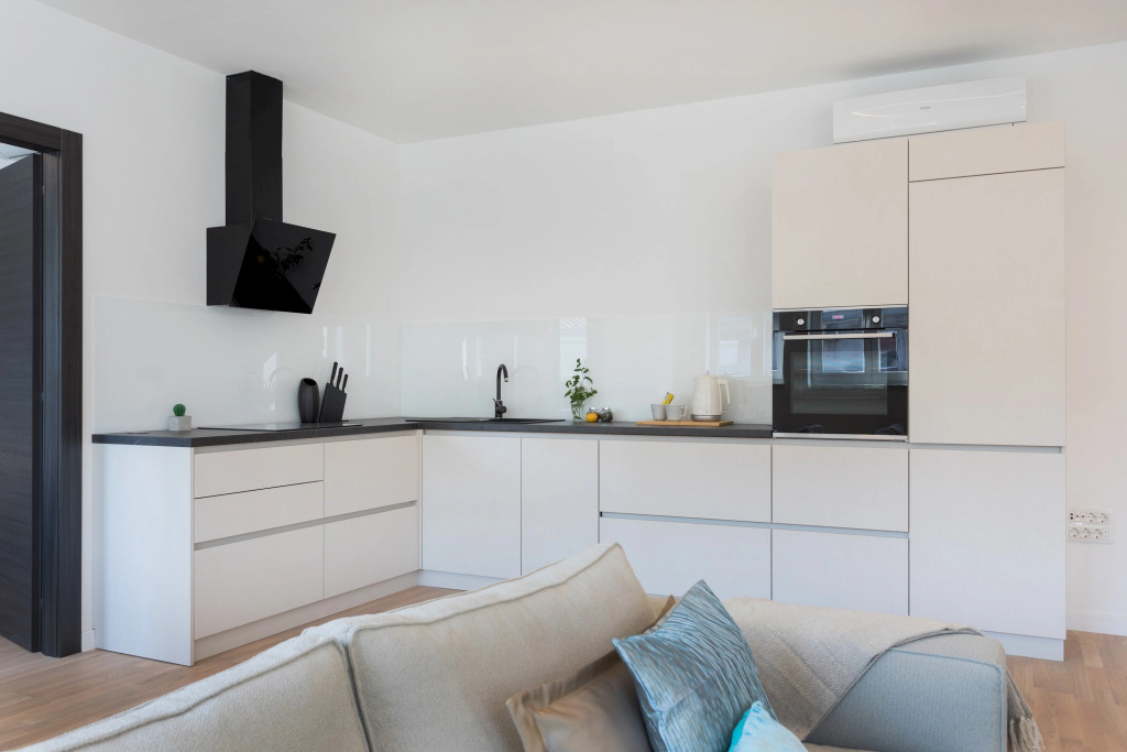 Design 2BDR Apartment near City Center