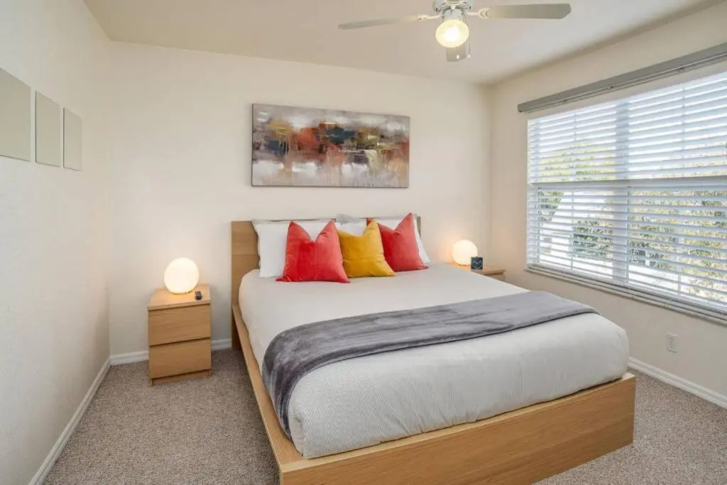 Spectacular 3bd/2ba Townhouse close to Disney