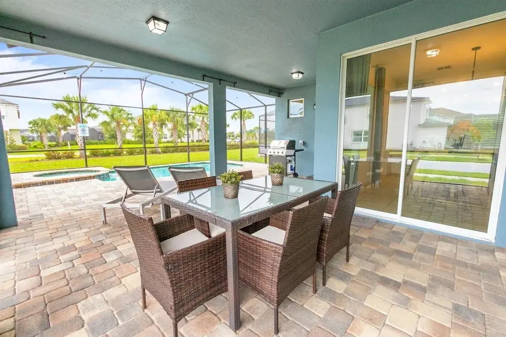 Spacious 6-bedroom Home With Private Pool & Spa in Solara Resort Just 7 Miles to Disney!