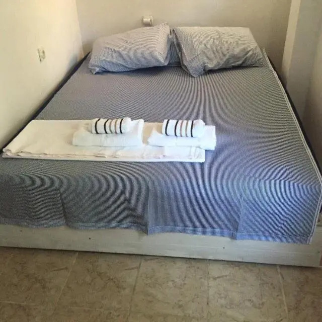 HOSTEL EMI