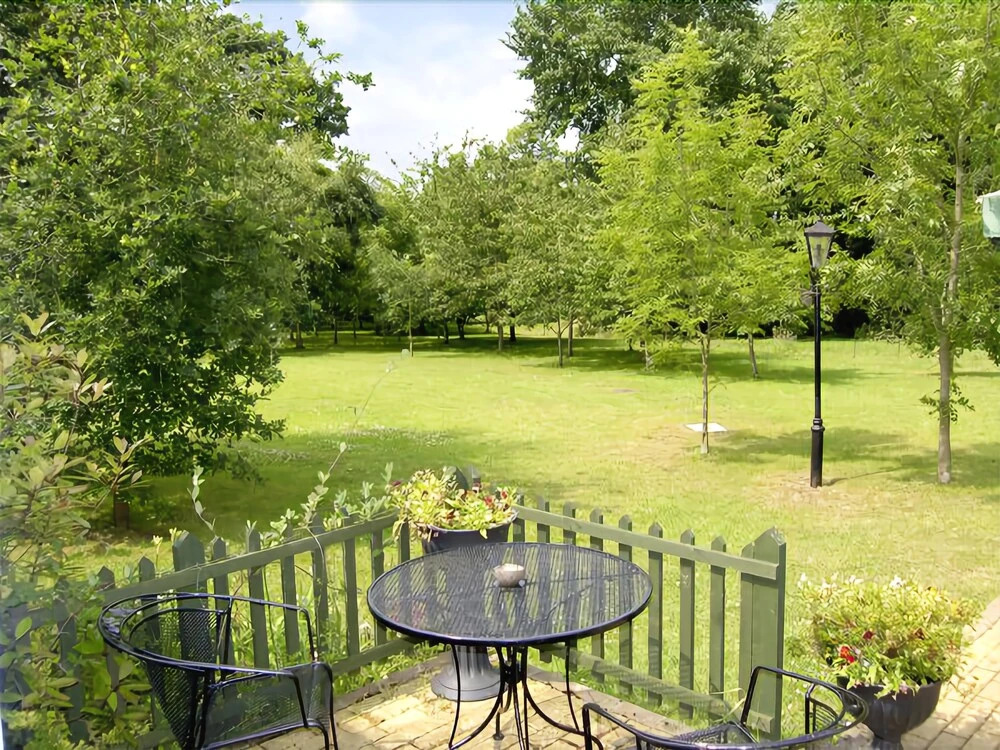 Little Lodge 2