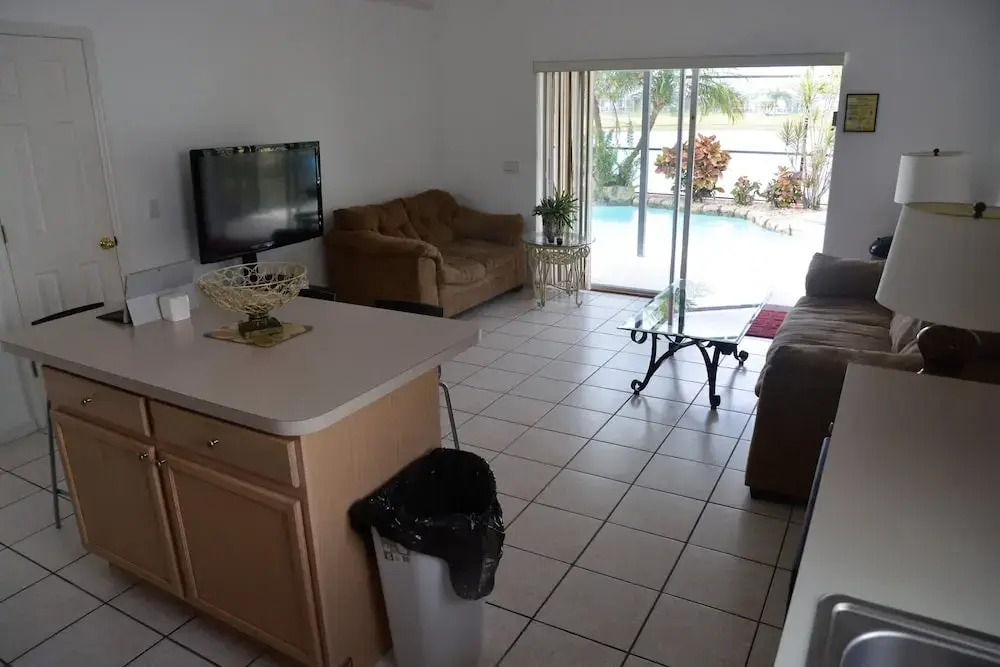 1031 3 Bedroom Pool Home, Eagle Pointe Kissimmee