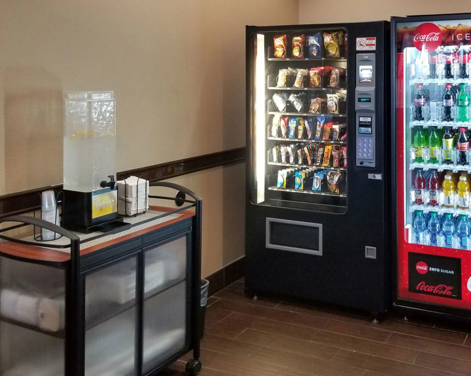 Comfort Inn & Suites Lakeside
