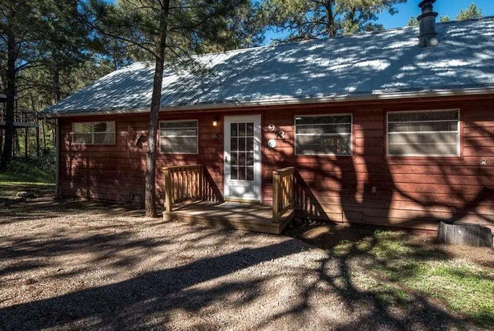 Petty Cabin - Two Bedroom Cabin