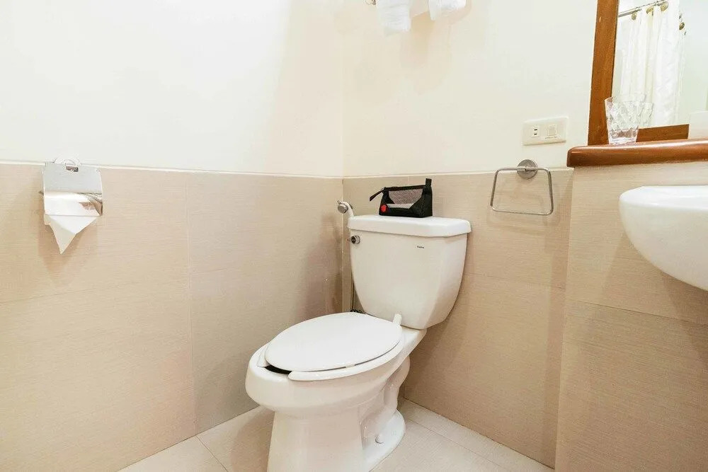 RedDoorz Plus near Abreeza Mall Davao