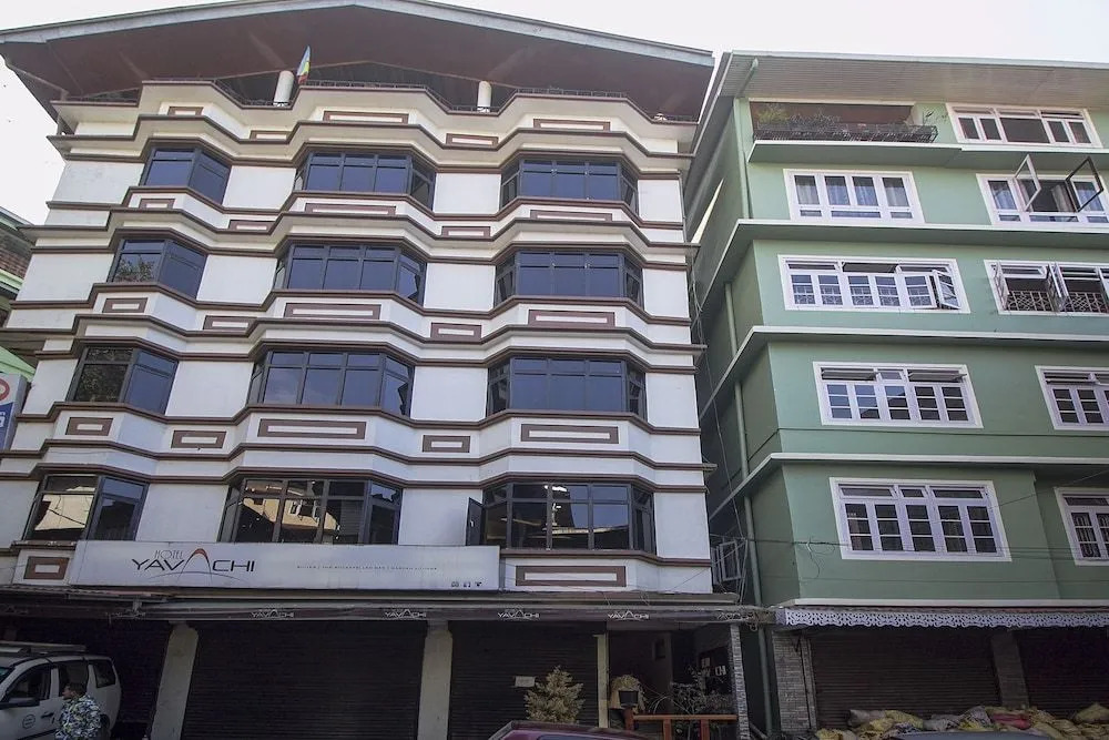 OYO 24798 Kiwi Hotel Yavachi