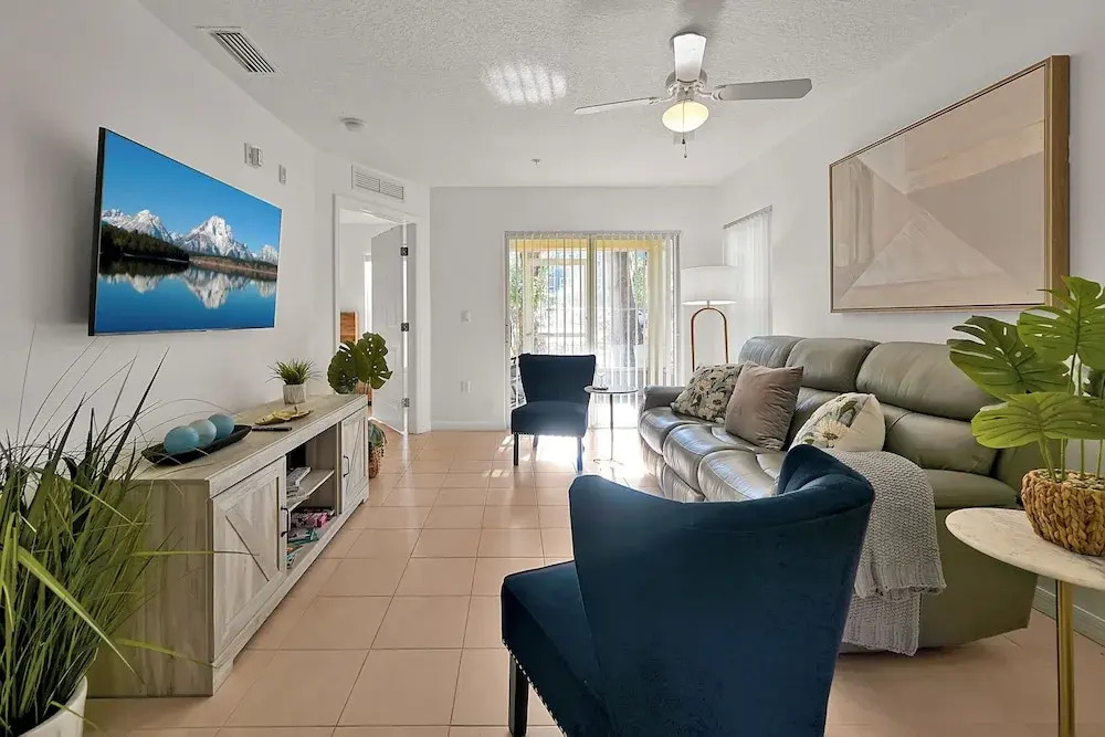 2728 Club Cortile Circle Unit A 3bed