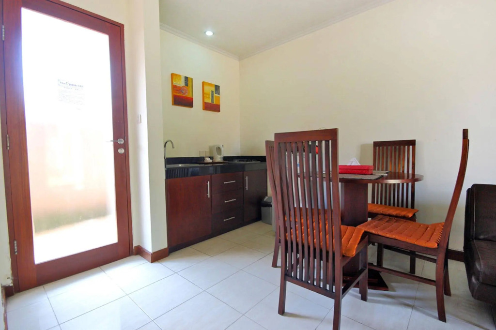 Sekuta Condo Suites