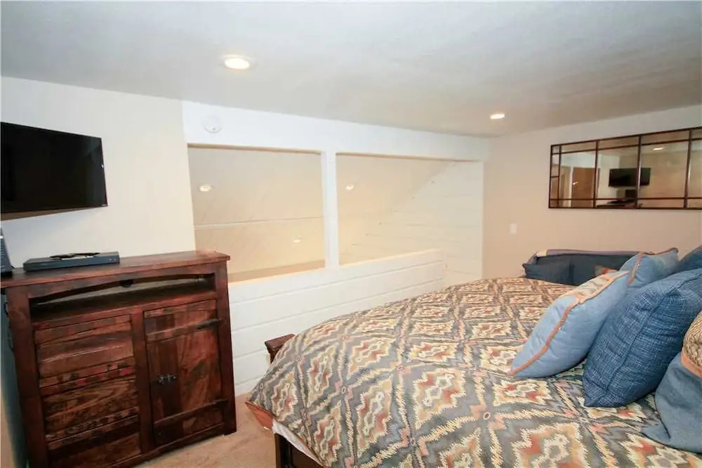 Mountain Shadows #D12 - 3 Br Townhouse