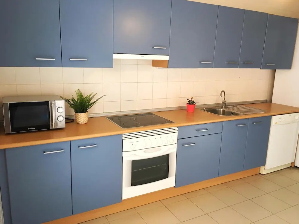 Ml85 Beach Flat by Canary365