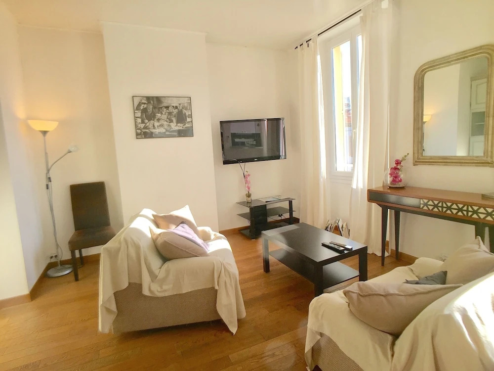 Edgar Suites Cannes - Rue dAntibes