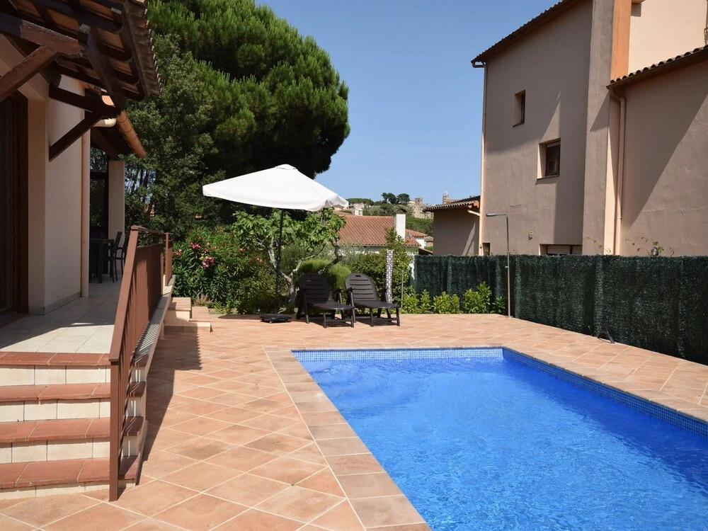 Enchanting Villa in Calonge with Swimming Pool